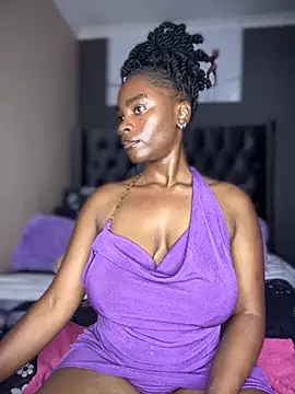 Candy-Heart online show from 10/13/25, 09:16