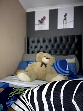 Candy-Heart online show from 10/05/25, 03:30