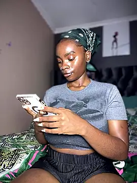 Candy-Heart online show from 01/08/26, 11:55