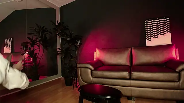 Snapshot of MyMayte chatting on 05/02/26, 01:49 MyMayte online show from 05/02/26, 01:49