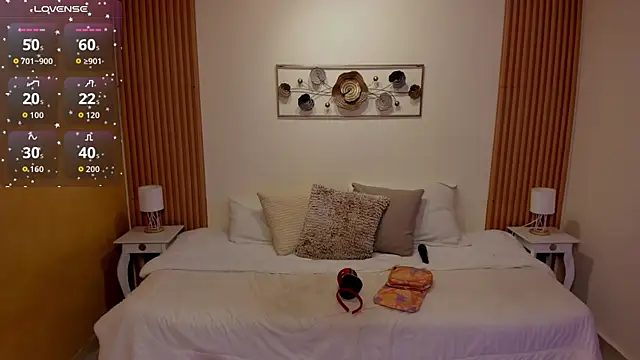 Snapshot of kristen_kassi chatting on 12/16/25, 07:07 kristen kassi online show from 12/16/25, 07:07