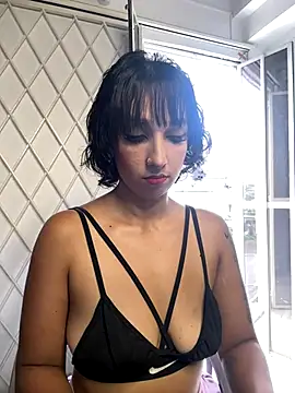 Snapshot of kristen_kassi chatting on 11/28/25, 07:47 kristen kassi online show from 11/28/25, 07:47