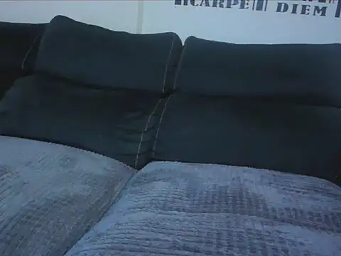 Snapshot of Daneris chatting on 03/18/25, 10:39 Daneris online show from 03/18/25, 10:39