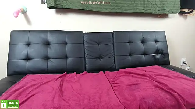 StudioWahines online show from 03/22/25, 05:39