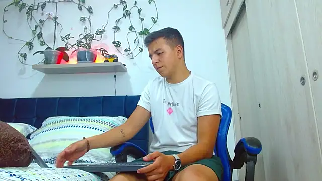 flint ryan online show from 04/16/26, 08:20