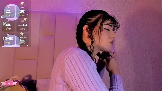 Summer walkerr online show from 02/08/25, 12:28