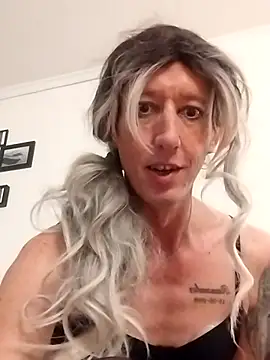 AlexiaXXL online show from 12/18/25, 05:56