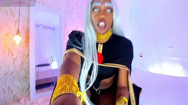 Snapshot of NATALIE_PARKERR chatting on 10/31/25, 12:35 NATALIE PARKERR online show from 10/31/25, 12:35