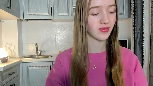 leslie my lovee online show from 12/02/25, 04:30