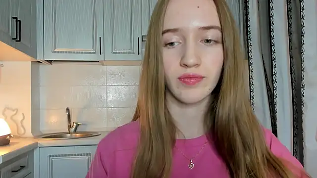 leslie my lovee online show from 11/14/25, 08:01