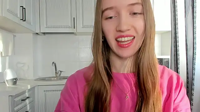 leslie my lovee online show from 11/23/25, 08:13