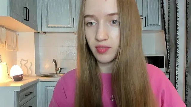 leslie my lovee online show from 10/24/25, 08:30