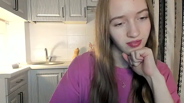 leslie my lovee online show from 12/19/25, 04:31