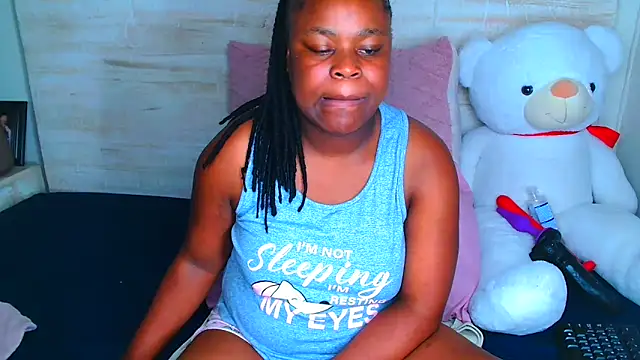 Snapshot of chocolete_candy chatting on 11/20/25, 12:00 chocolete candy online show from 11/20/25, 12:00