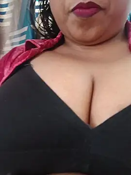 Snapshot of Ivy-09 chatting on 03/01/26, 05:18 Ivy-09 online show from 03/01/26, 05:18