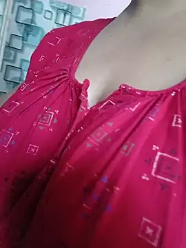 Ivy-09 online show from 04/17/26, 08:17