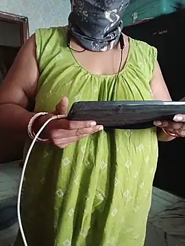 Ivy-09 online show from 04/12/26, 05:22