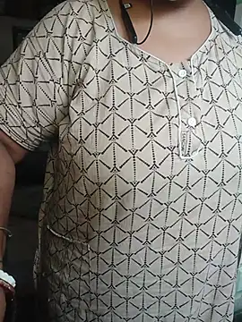 Snapshot of Ivy-09 chatting on 02/27/26, 05:18 Ivy-09 online show from 02/27/26, 05:18