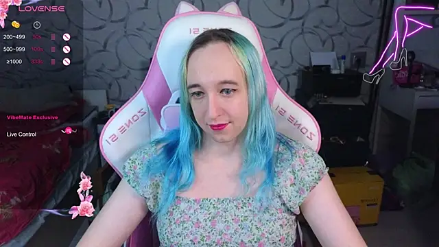 TheTrixy online show from 11/18/25, 07:44