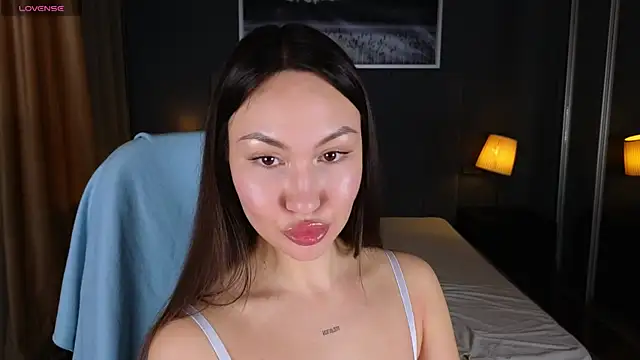 Snapshot of GIGI_BENNET chatting on 03/11/25, 08:19 GIGI BENNET online show from 03/11/25, 08:19