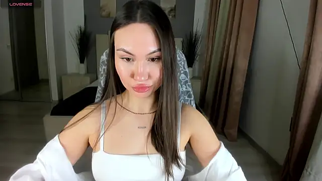 Snapshot of GIGI_BENNET chatting on 02/20/25, 03:19 GIGI BENNET online show from 02/20/25, 03:19