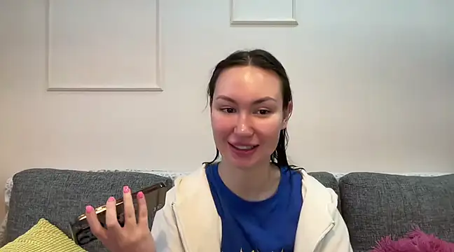 Snapshot of GIGI_BENNET chatting on 03/18/25, 08:06 GIGI BENNET online show from 03/18/25, 08:06