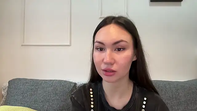 Snapshot of GIGI_BENNET chatting on 03/08/25, 08:11 GIGI BENNET online show from 03/08/25, 08:11