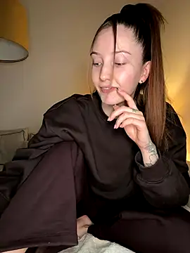 Sugarlina online show from 12/16/25, 11:09