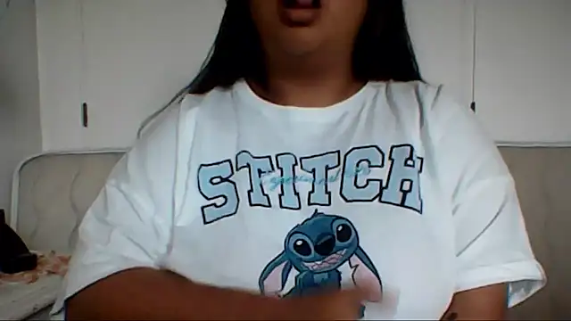 Snapshot of ArisaGonzalez chatting on 05/13/26, 03:52 ArisaGonzalez online show from 05/13/26, 03:52