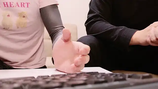 Hanabi-hentai online show from 12/15/24, 12:38