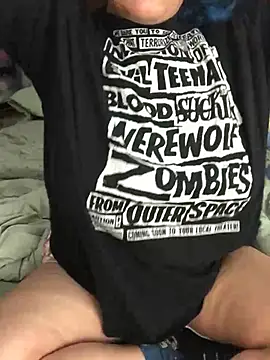 Snapshot of KesshoOppaii chatting on 01/10/25, 07:57 KesshoOppaii online show from 01/10/25, 07:57