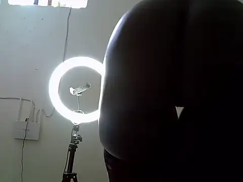 Cute ninah online show from 03/18/25, 09:56