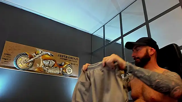AronGrant online show from 05/11/26, 09:43