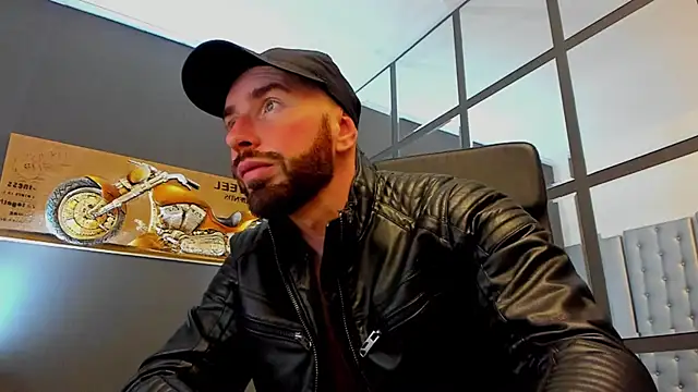 Snapshot of AronGrant chatting on 01/16/26, 10:52 AronGrant online show from 01/16/26, 10:52