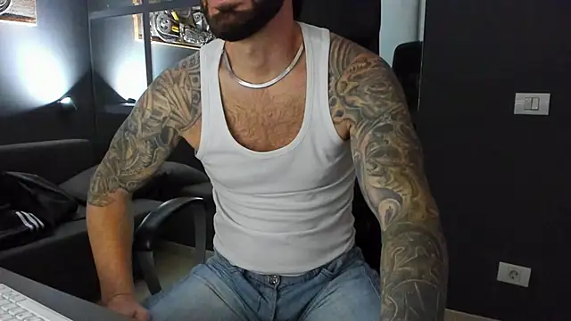 AronGrant online show from 11/06/25, 10:19