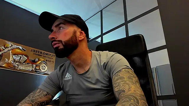 Snapshot of AronGrant chatting on 02/27/26, 10:48 AronGrant online show from 02/27/26, 10:48