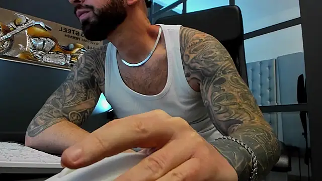 AronGrant online show from 11/04/25, 10:19