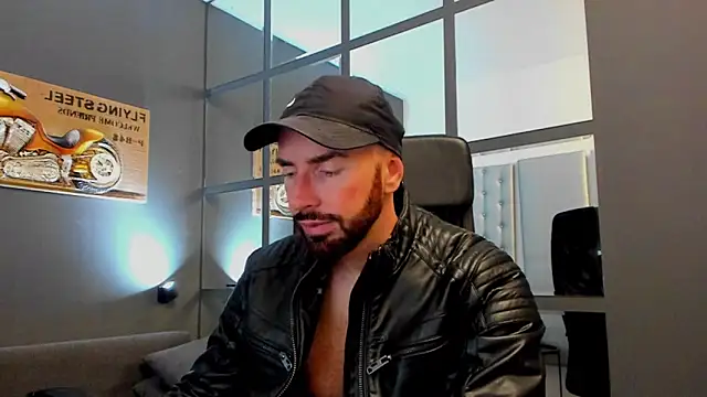 Snapshot of AronGrant chatting on 02/06/26, 09:49 AronGrant online show from 02/06/26, 09:49