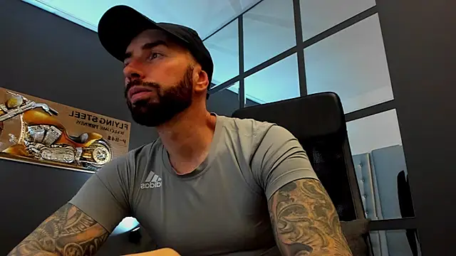 AronGrant online show from 12/14/25, 10:43