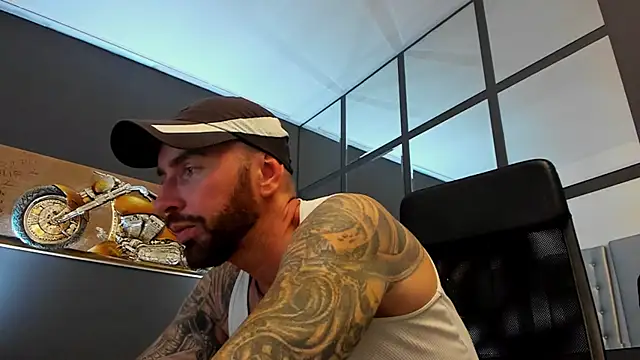 AronGrant online show from 09/29/25, 07:37