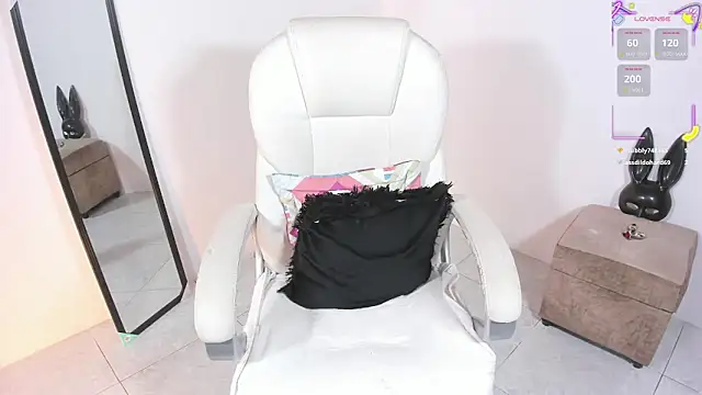 lorena 5 online show from 11/14/25, 12:14