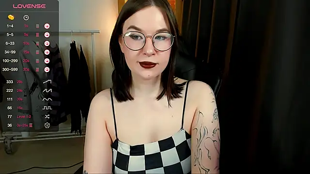 MyNameIsLilith online show from 01/12/26, 04:36