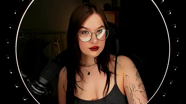 MyNameIsLilith online show from 10/25/25, 04:22