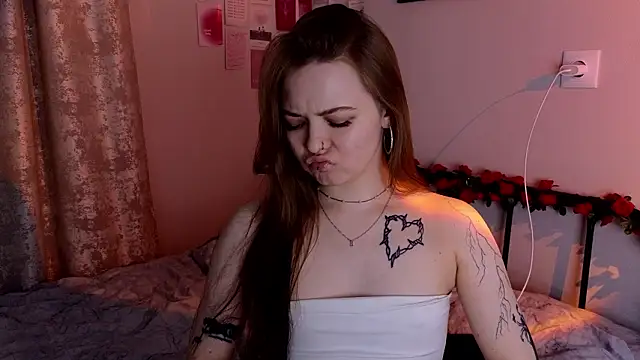 doll lol  online show from 03/18/26, 05:03