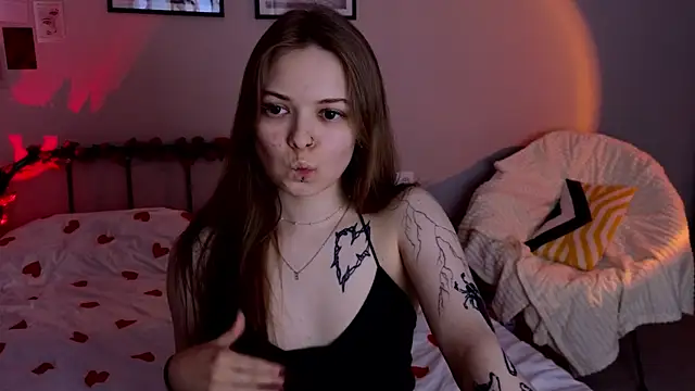 doll lol  online show from 04/22/26, 07:09