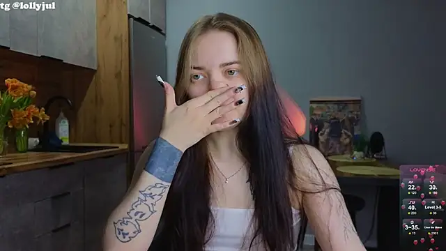 doll lol  online show from 03/12/25, 08:20