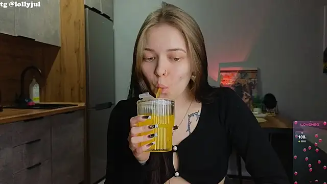 doll lol  online show from 03/03/25, 07:28