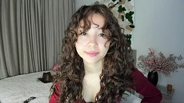 AgnieszkaBanana online show from 03/18/25, 04:07