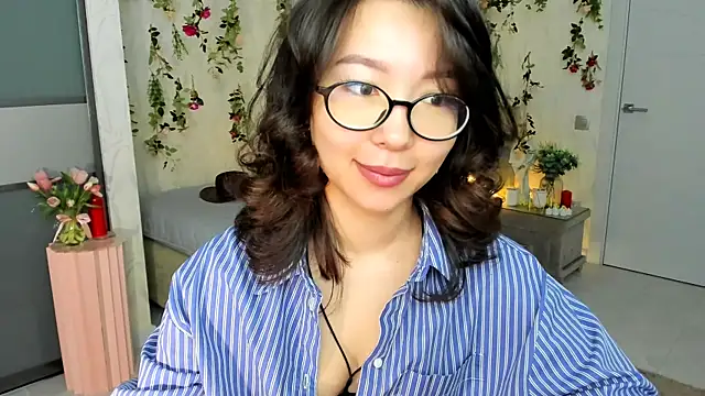 AgnieszkaBanana online show from 05/06/26, 04:05