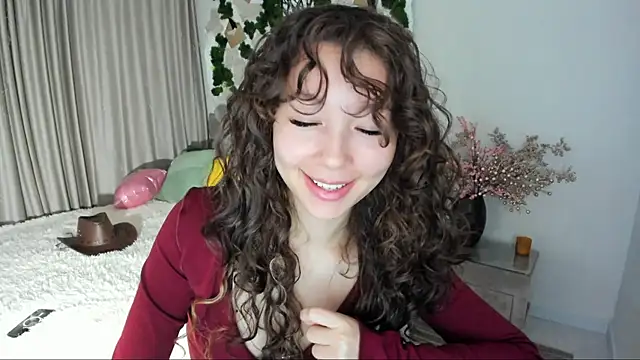 AgnieszkaBanana online show from 03/18/25, 07:12